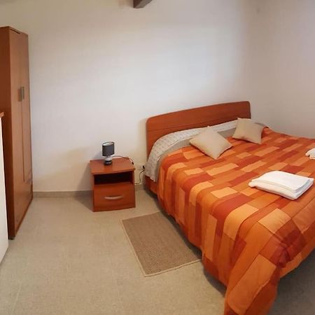 Appartamento Al Camino Торрі-ді-Куартезоло Екстер'єр фото