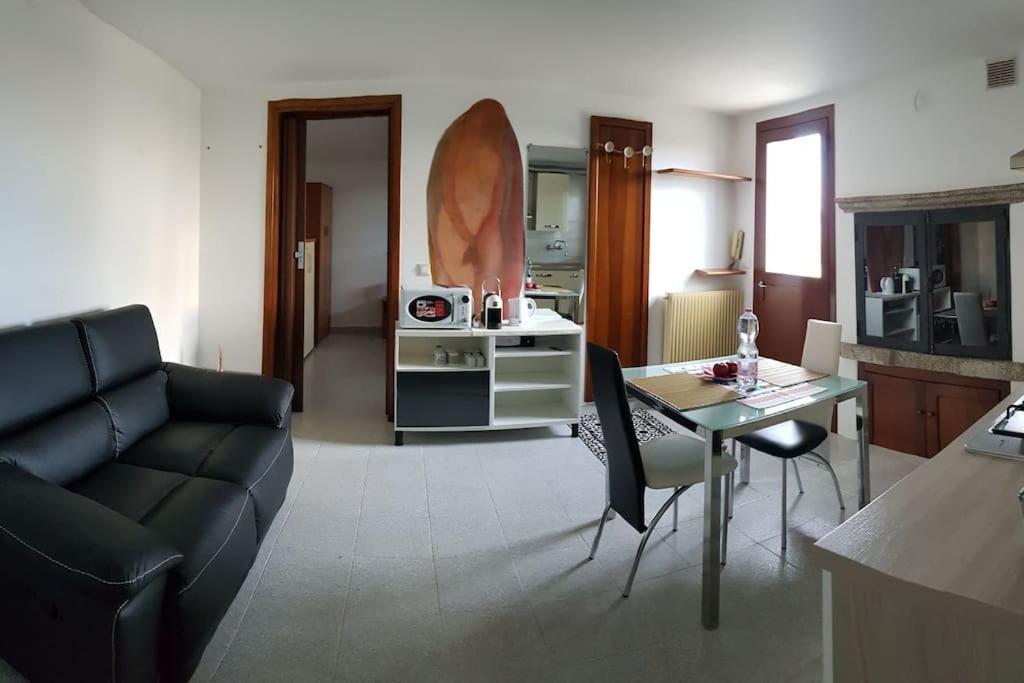 Appartamento Al Camino Торрі-ді-Куартезоло Екстер'єр фото